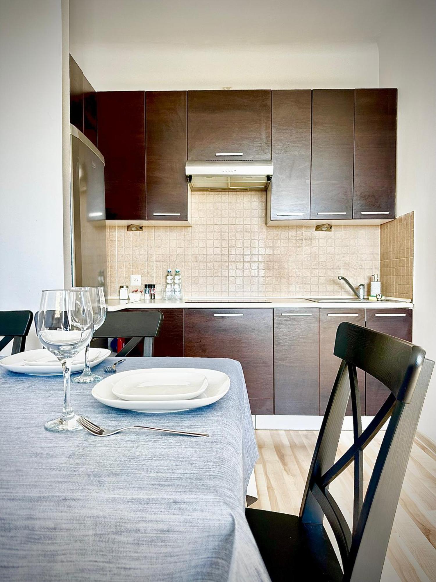 Апартаменти Apartament Blisko Centrum Варшава Екстер'єр фото